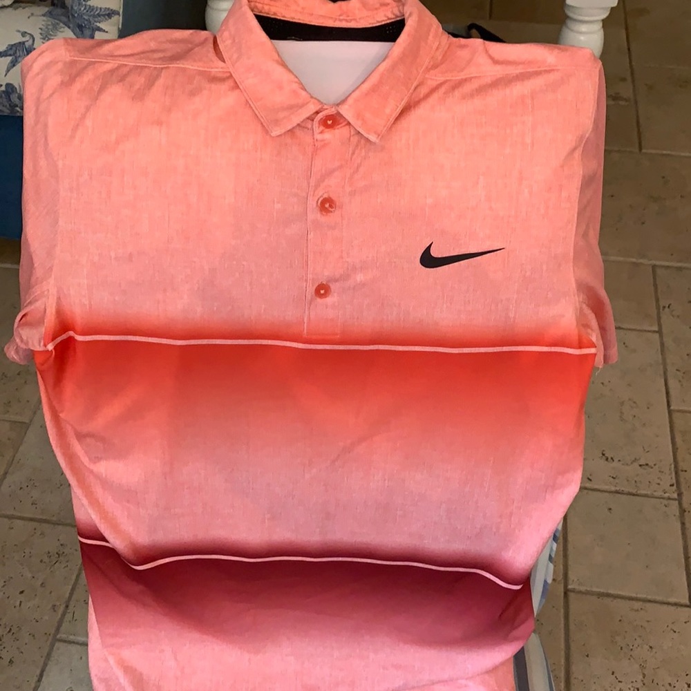Men’s Nike golf shirt